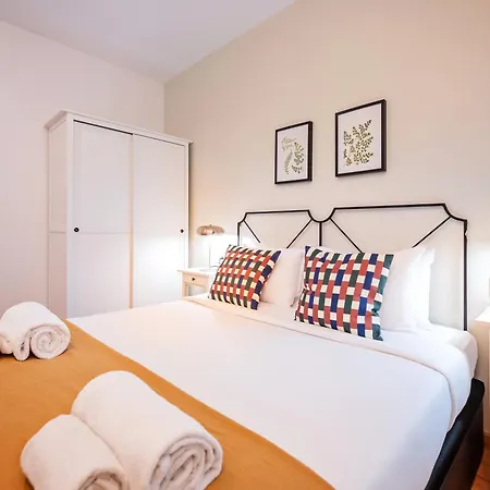 Sweett - Urgell Eixample Apart Otel 4*